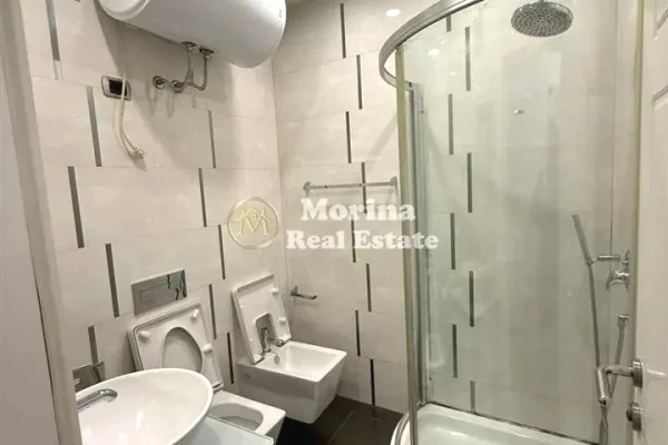 Shtepi me qera Apartament ne Tirane, 3+1, Mobilimi E mobiluar, Pagesa 900  Euro.