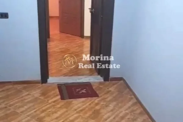 Shtepi me qera Shtepi Private ne Tirane, 2+1, Mobilimi E mobiluar, Pagesa 300  Euro.