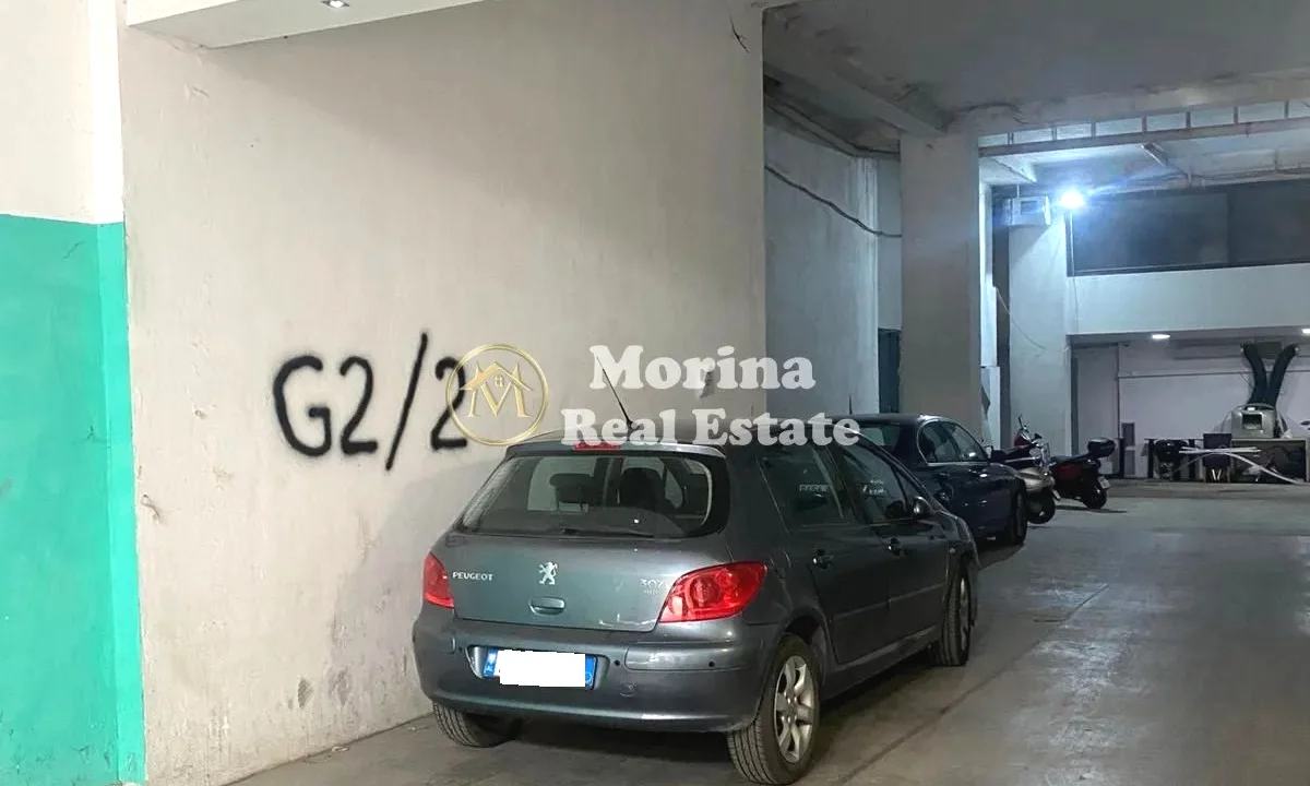 Shitet, Post Parkimi, pas Ish Restorant Durresit, 17000 euro