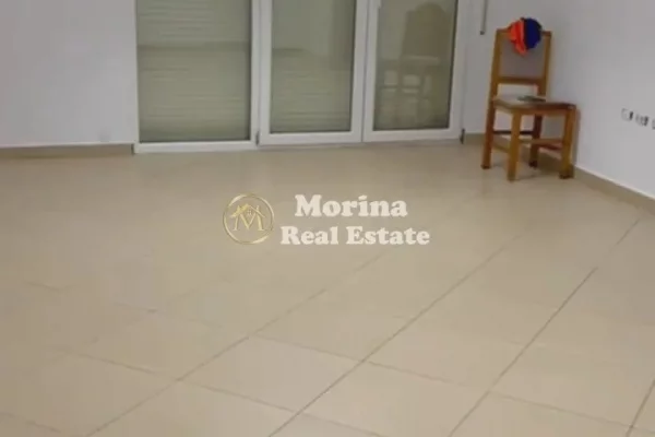 Shtepi me qera Apartament ne Tirane, 1+1, Mobilimi Pjeserisht e mobiluar, Pagesa 450  Euro.