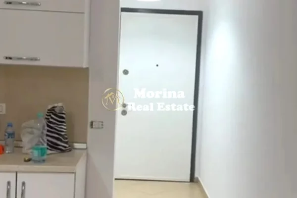 Shtepi me qera Apartament ne Tirane, 1+1, Mobilimi Pjeserisht e mobiluar, Pagesa 450  Euro.