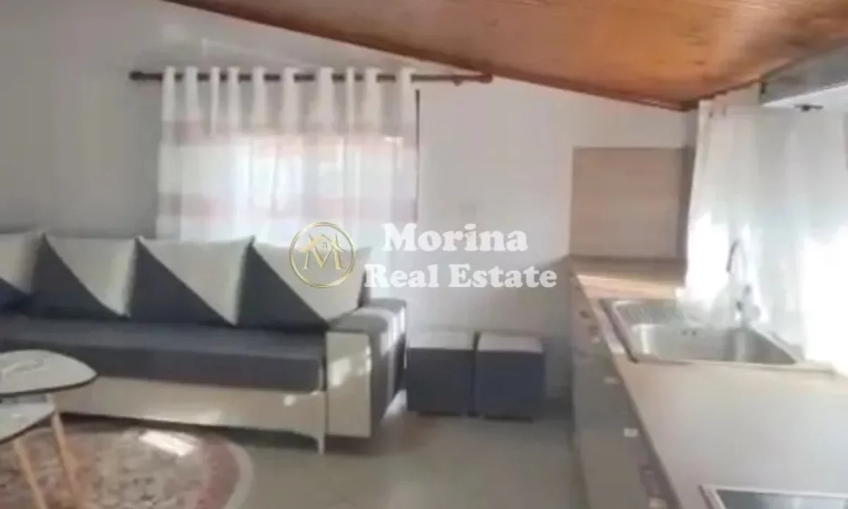 Casa privata/Indipendente in affitto a Tirana 2+1, Arredato