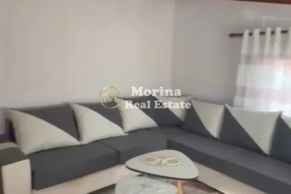 Casa privata/Indipendente in affitto a Tirana 2+1, Arredato