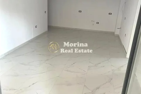 Qera | Ambjent Biznesi | Kamëz  | 500 €/muaj