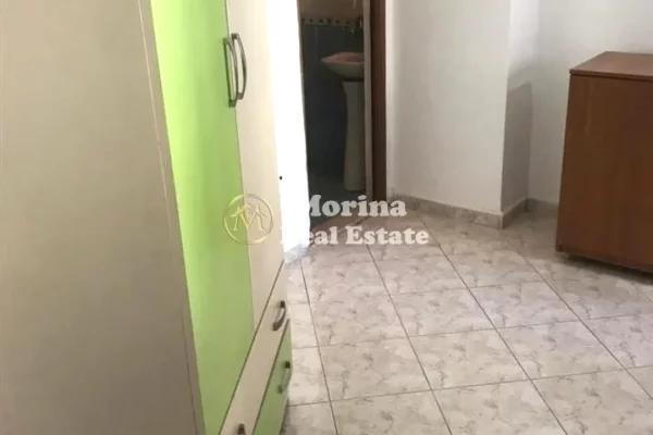 Shtepi me qera Apartament ne Tirane, 3+1, Mobilimi E mobiluar, Pagesa 450  Euro.