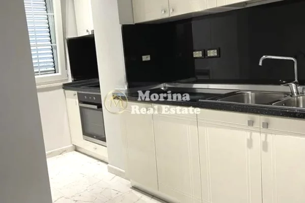 Appartamento in vendita a Tirana 1+1, Arredato