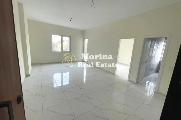 Qera | Ambjent Biznesi | Kamez | 450 €/muaj