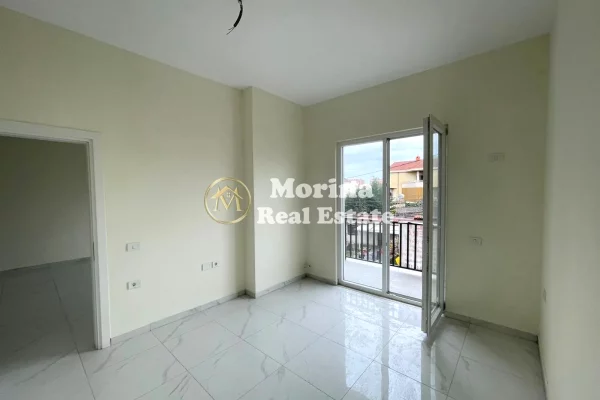 Qera | Ambjent Biznesi | Kamez | 450 Euro/muaj