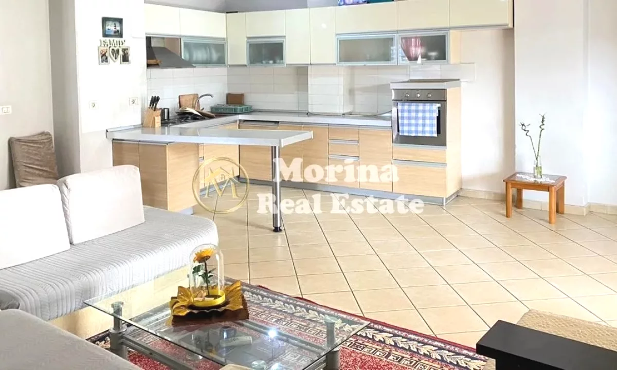 Shtepi ne shitje Apartament ne Tirane, 2+1, Mobilimi E mobiluar, Pagesa 190,000  Euro.