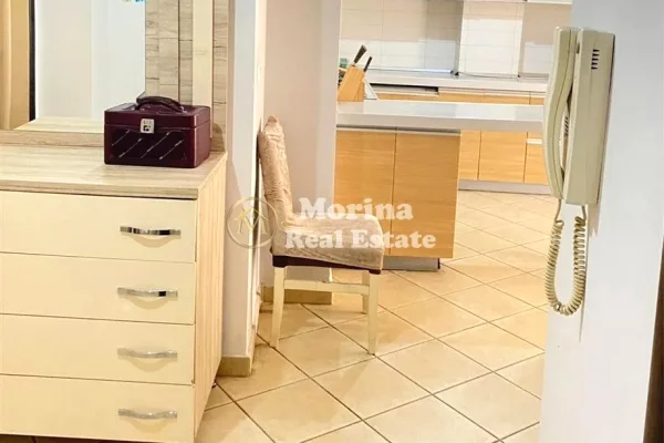 Shtepi ne shitje Apartament ne Tirane, 2+1, Mobilimi E mobiluar, Pagesa 190,000  Euro.