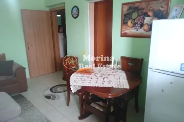 Appartamento in vendita a Tirana 1+1, Arredato