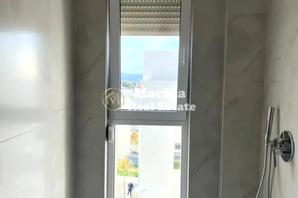 Shtepi me qera Vila Luksoze ne Tirane, 4+1, Mobilimi Pjeserisht e mobiluar, Pagesa 1,200  Euro.