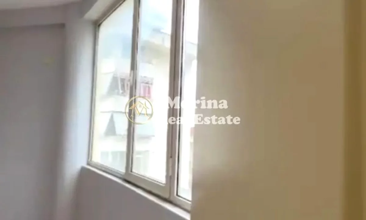 Appartamento in vendita a Tirana 1+1, Vuoto