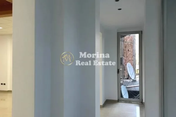 Qera | Ambjent Biznesi | Blloku, Rruga Brigada VIII | 1000 Euro/muaj