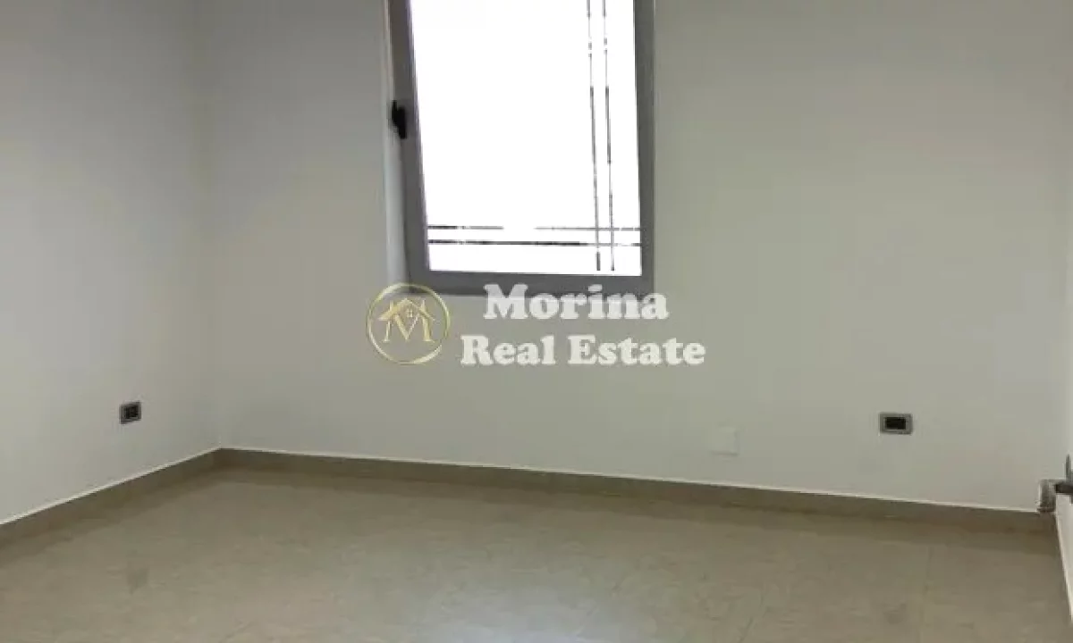 Qera | Ambjent Biznesi | Blloku, Rruga Brigada VIII | 1000 Euro/muaj