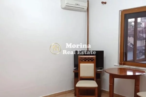 Shtepi ne shitje Apartament ne Tirane, 1+1, Mobilimi Pjeserisht e mobiluar, Pagesa 125,000  Euro.