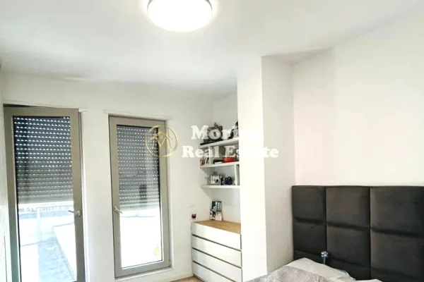 Appartamento in vendita a Tirana 1+1, Arredato