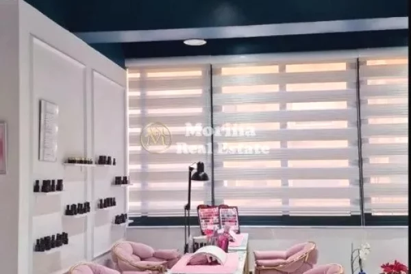 Qera | Ambjent Biznesi | Rruga Myslym Shyri | 800 Euro/muaj