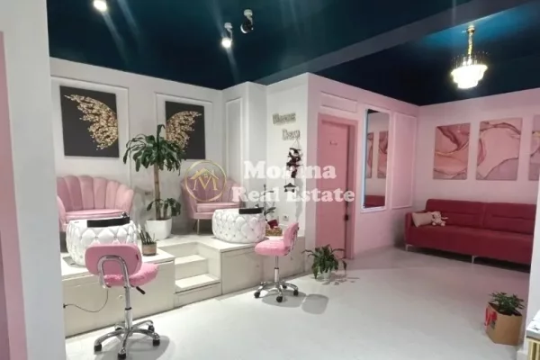 Qera | Ambjent Biznesi | Rruga Myslym Shyri | 800 Euro/muaj