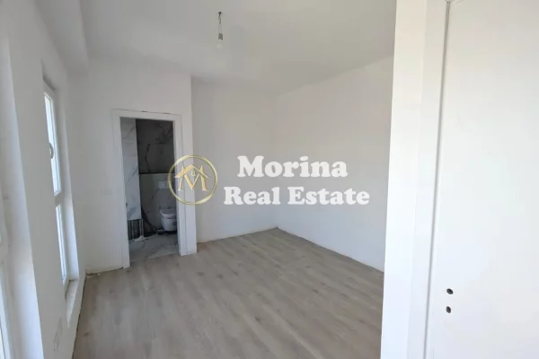 Shtepi ne shitje Apartament ne Tirane, 2+1, Mobilimi Bosh, pa mobiluar, Pagesa 200,000  Euro.