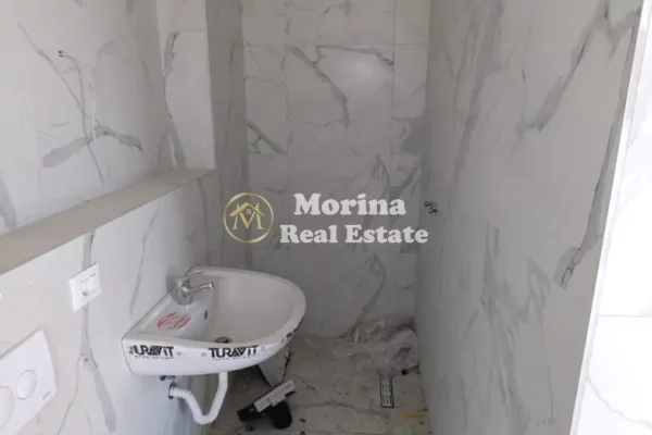 Shtepi ne shitje Apartament ne Tirane, 2+1, Mobilimi Bosh, pa mobiluar, Pagesa 200,000  Euro.