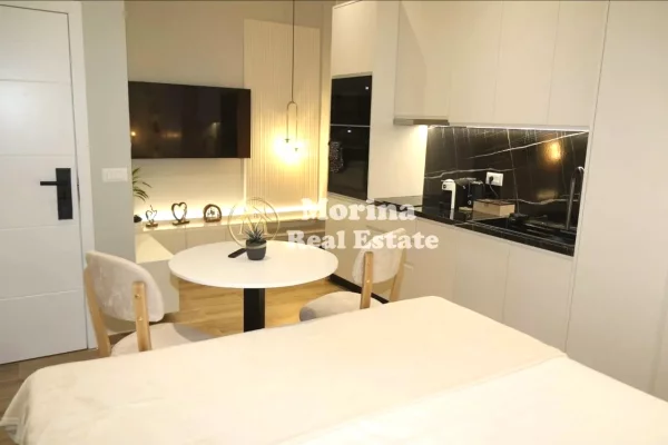 Appartamento in vendita a Tirana Garsoniere, Arredato