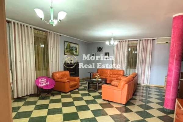 Villa di lusso in vendita a Tirana 4+1, Arredato