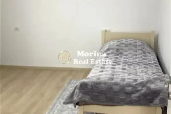 Luxury villas for rent in Tirana 3+1, Emty