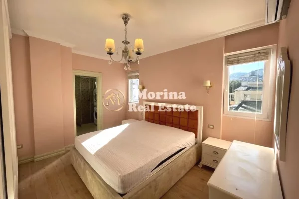 Shtepi me qera Apartament ne Tirane, 3+1, Mobilimi E mobiluar, Pagesa 1,000  Euro.