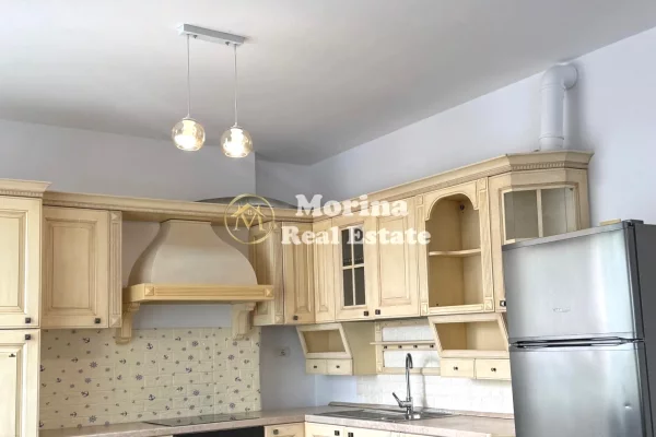 Shtepi ne shitje Apartament ne Tirane, 2+1, Mobilimi E mobiluar, Pagesa 231,250  Euro.