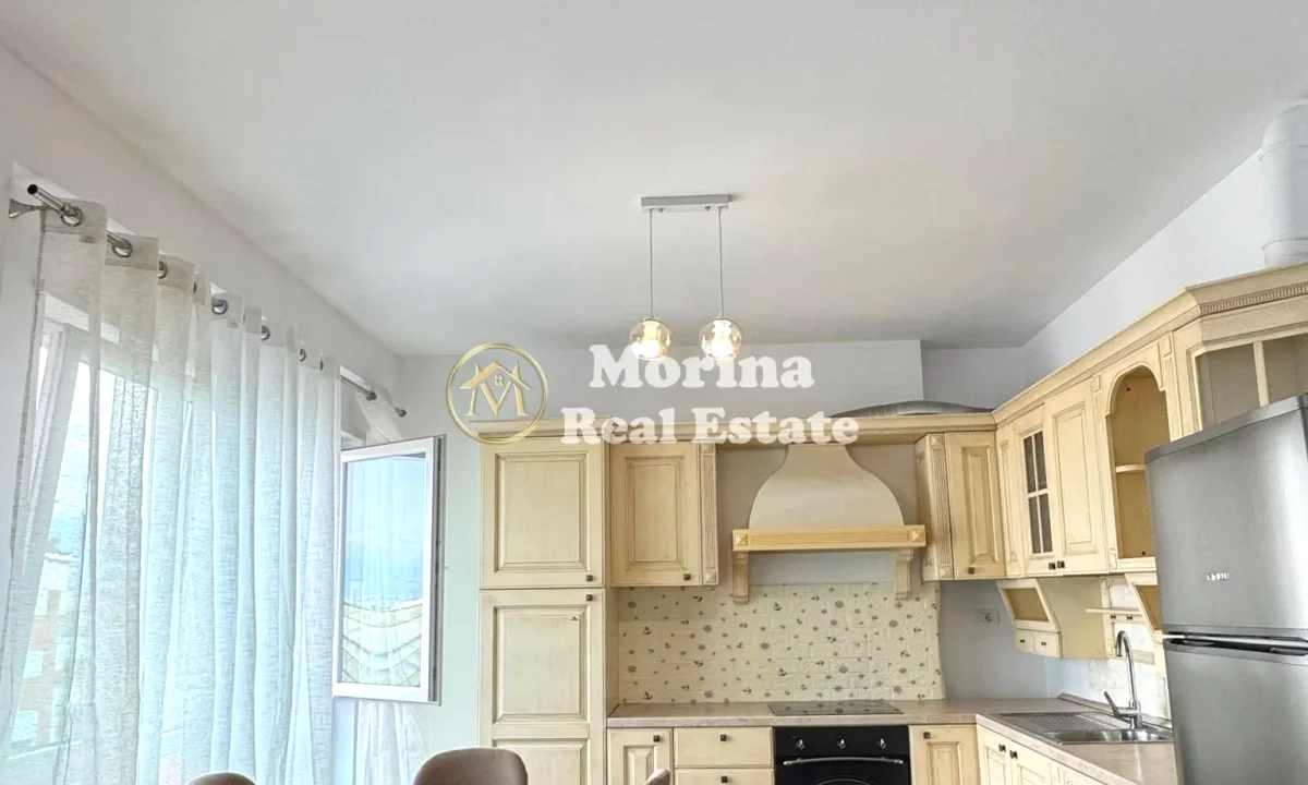 Shtepi ne shitje Apartament ne Tirane, 2+1, Mobilimi E mobiluar, Pagesa 231,250  Euro.