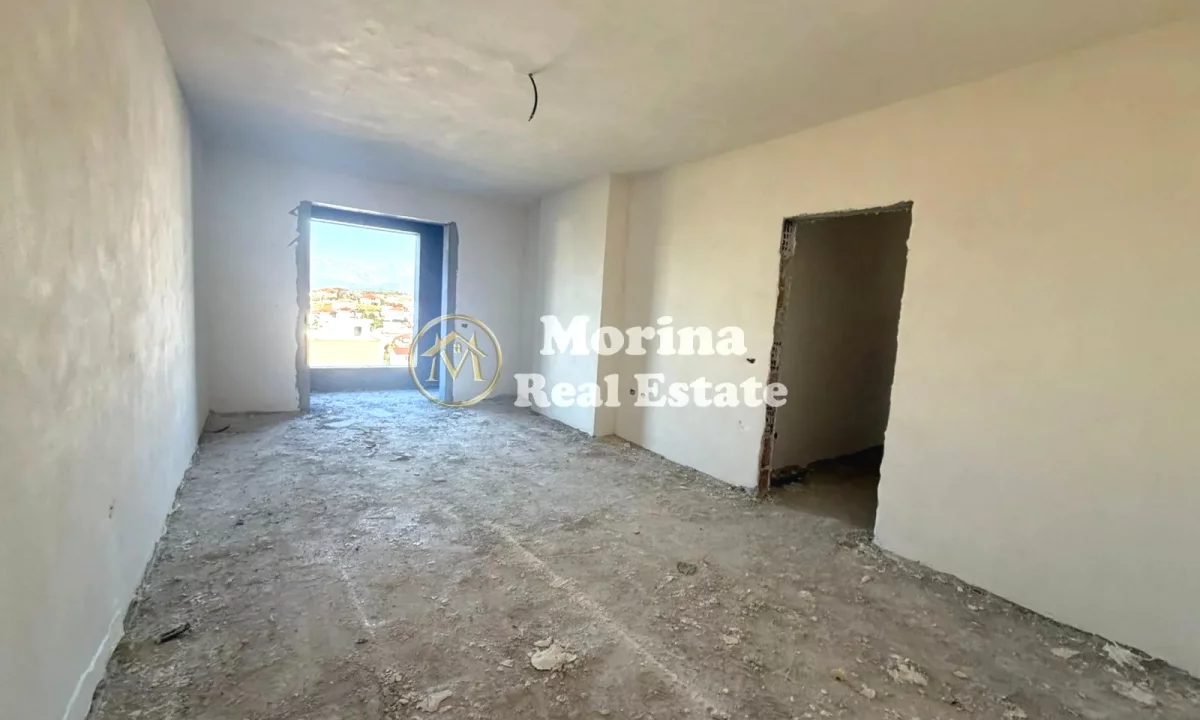 Appartamento in vendita a Tirana 1+1, Vuoto