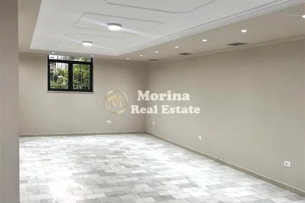 Qera | Ambjent Biznesi | Komuna e Parisit - Rruga Viktor Eftemiu | 650 Euro/muaj