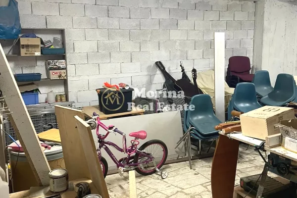 Business Property in Sale 4+1 in Tirana - 36,480 Euro