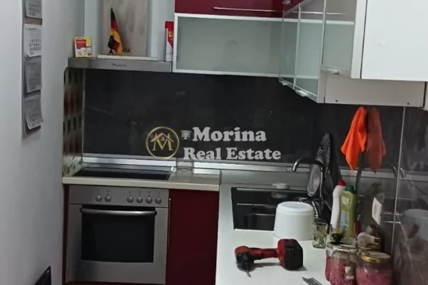 Shtepi me qera Apartament ne Tirane, Garsoniere, Mobilimi E mobiluar, Pagesa 300  Euro.