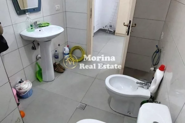 Shtepi me qera Apartament ne Tirane, Garsoniere, Mobilimi E mobiluar, Pagesa 300  Euro.