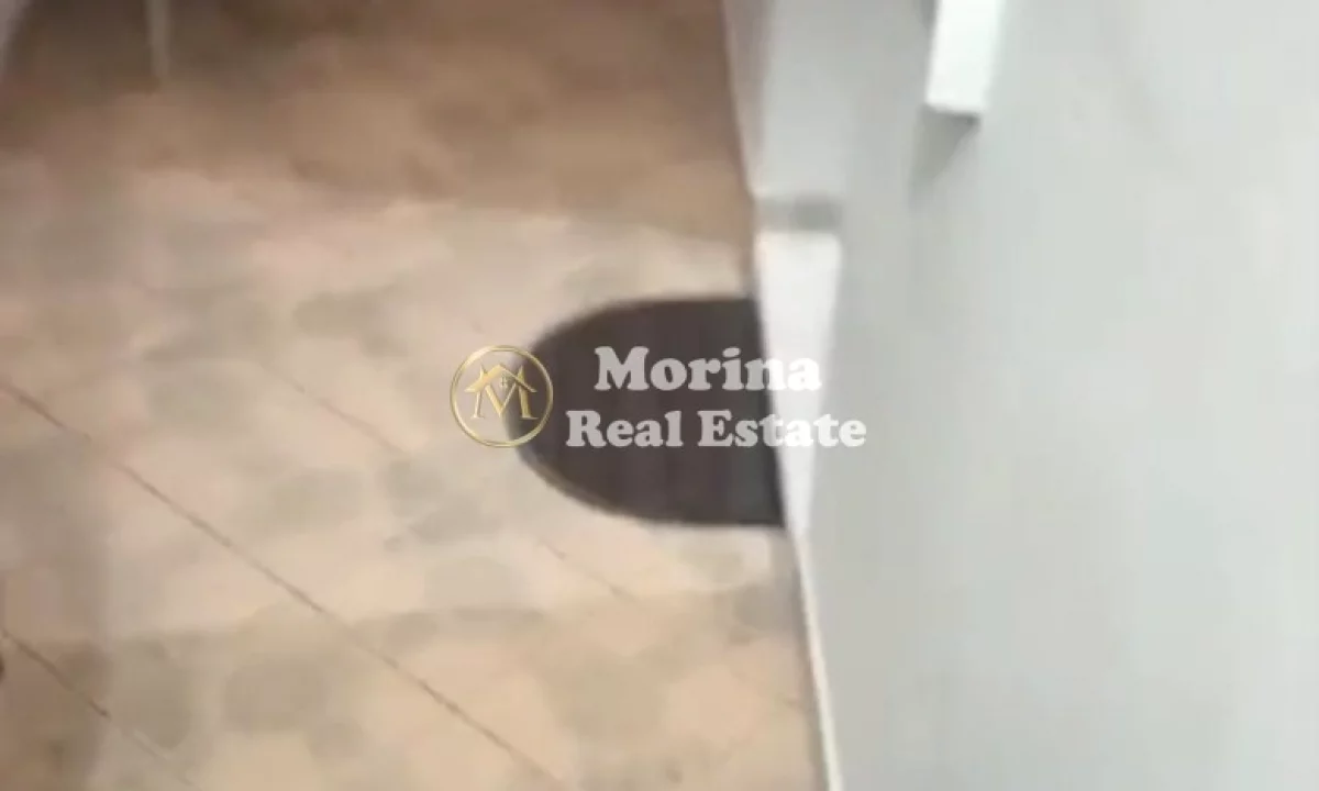 Shtepi me qera Shtepi Private ne Tirane, 1+1, Mobilimi E mobiluar, Pagesa 250  Euro.