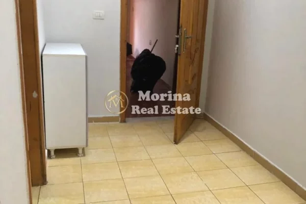 Shtepi me qera Shtepi Private ne Tirane, 2+1, Mobilimi E mobiluar, Pagesa 350  Euro.