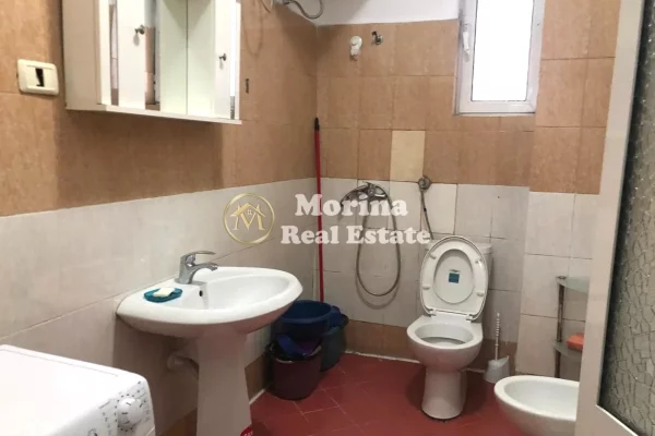 Shtepi me qera Shtepi Private ne Tirane, 2+1, Mobilimi E mobiluar, Pagesa 350  Euro.