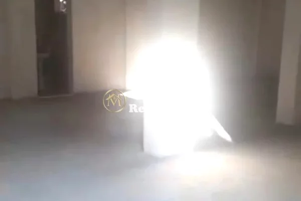 Qera | Magazine | 21 Dhjetori | 700 Euro/muaj