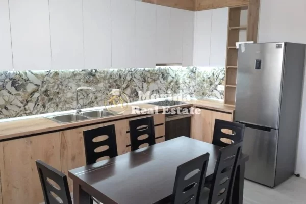 Casa in affitto 2+1 a Tirana - 700 Euro