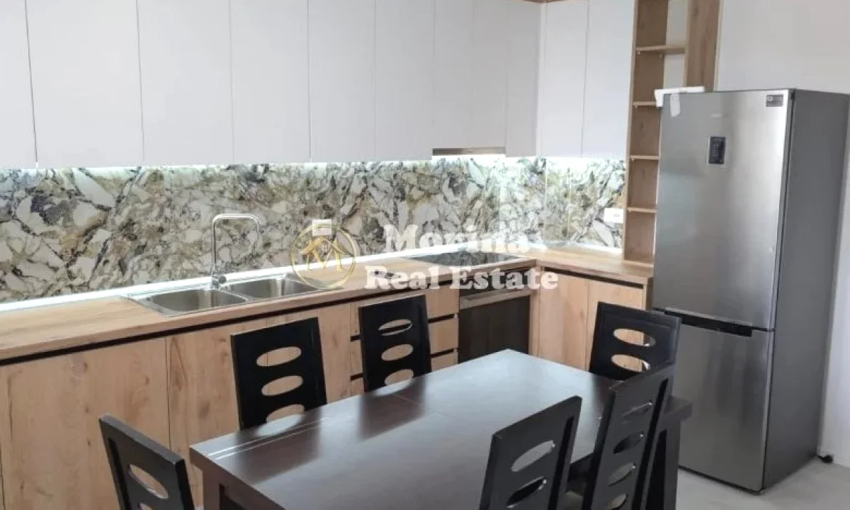 Appartamento in affitto a Tirana 2+1, Arredato