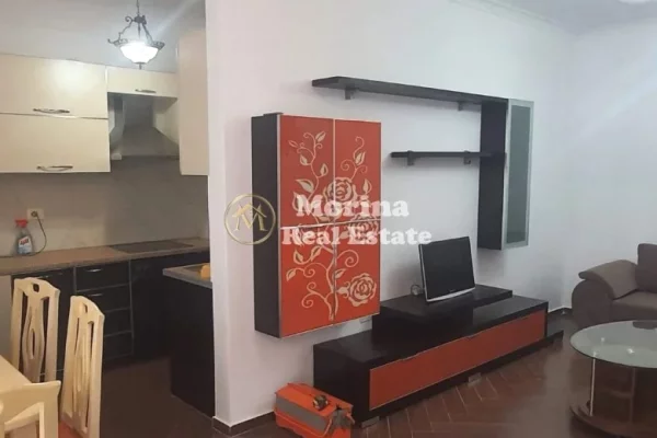 Appartamento in affitto a Tirana 2+1, Arredato