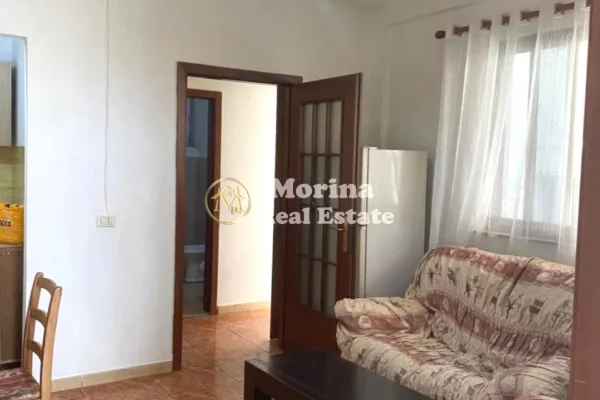 Shtepi me qera Shtepi Private ne Tirane, 1+1, Mobilimi E mobiluar, Pagesa 280  Euro.