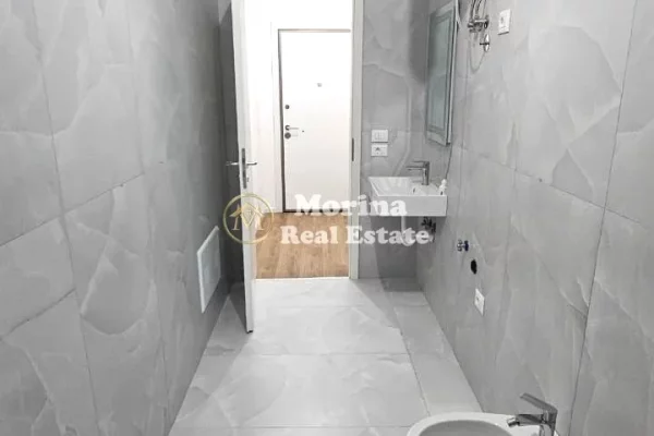 Appartamento in affitto a Tirana 1+1, Vuoto