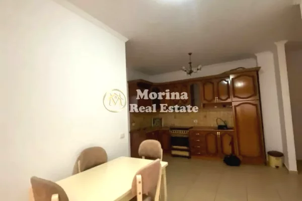 Appartamento in affitto a Tirana 2+1, Vuoto
