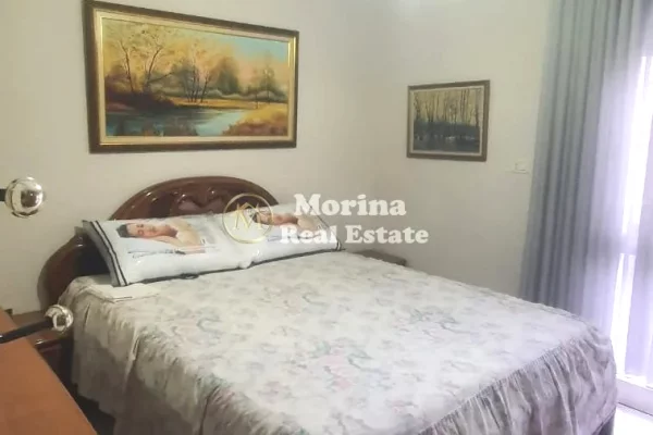 Shtepi me qera Vila Luksoze ne Tirane, 3+1, Mobilimi E mobiluar, Pagesa 600  Euro.
