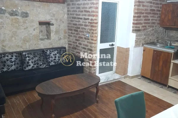 Casa privata/Indipendente in affitto a Tirana 1+1, Arredato