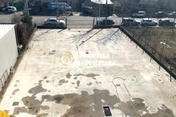 Qera | Tokë / Truall | Valias | 650 €/muaj