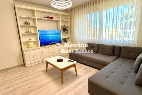 Appartamento in affitto a Tirana 1+1, Arredato